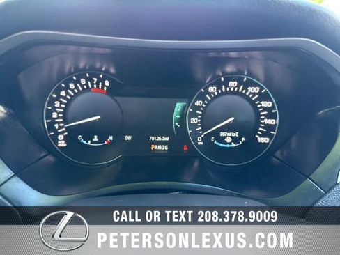 Used 2014 Lincoln MKZ w/ Equipment Group 102A Reserve FWD image 25