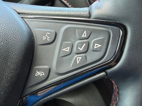 Used 2023 Chevrolet Equinox RS w/ RS Leather Package AWD/4WD image 11