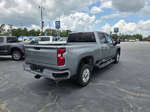 Used 2025 Chevrolet Silverado 2500 LT w/ Convenience Package AWD/4WD image 6