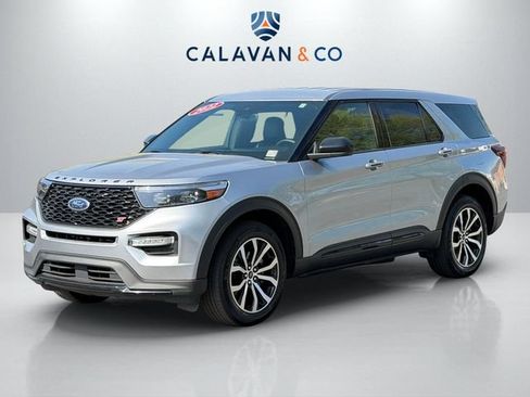Used 2022 Ford Explorer ST AWD/4WD image 3