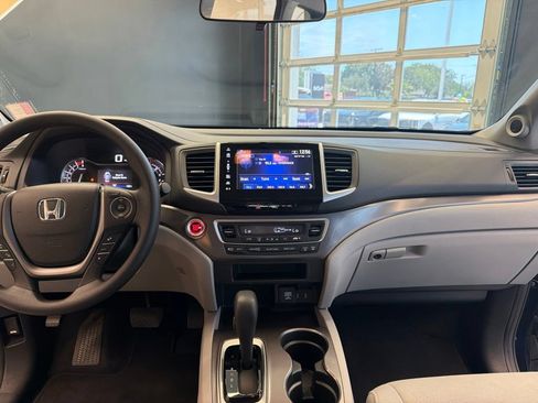 Used 2017 Honda Pilot EX image 23