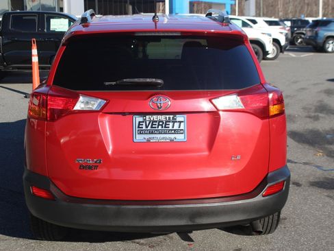 Used 2015 Toyota RAV4 LE image 6