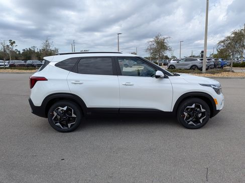 New 2026 Kia Seltos EX image 4