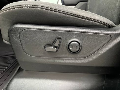 Used 2023 RAM 1500 Big Horn AWD/4WD image 13
