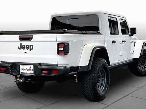 Used 2022 Jeep Gladiator Rubicon w/ LED Lighting Group AWD/4WD image 13