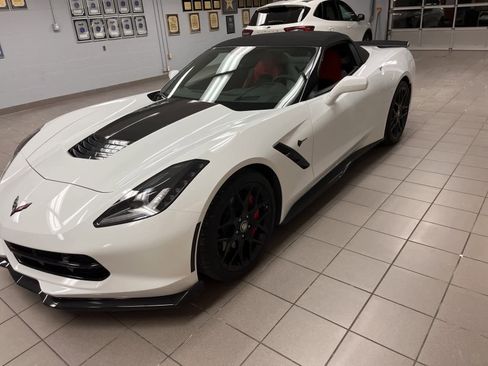 Used 2017 Chevrolet Corvette Stingray Convertible w/ Z51 2L image 3