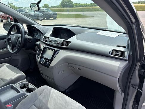 Used 2014 Honda Odyssey EX image 26