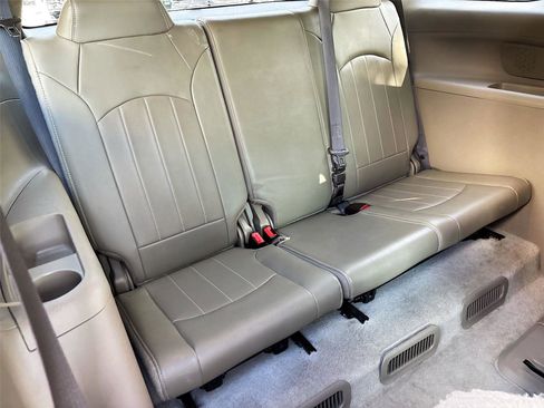 Used 2016 GMC Acadia Denali FWD image 29