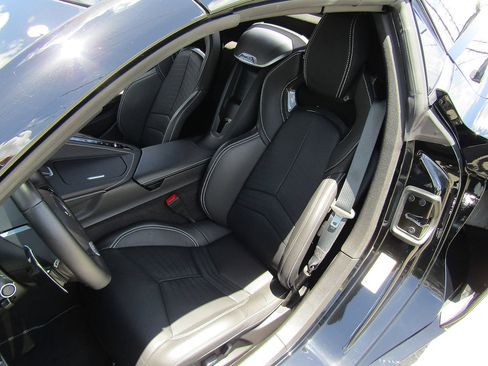 Used 2024 Chevrolet Corvette Z06 RWD image 9