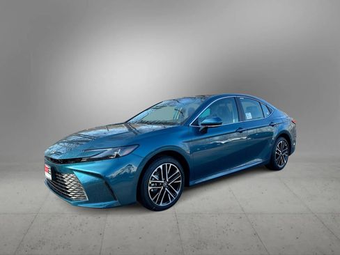 New 2026 Toyota Camry XLE image 1