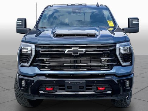 Used 2025 Chevrolet Silverado 2500 LT w/ Trail Boss Package AWD/4WD image 4