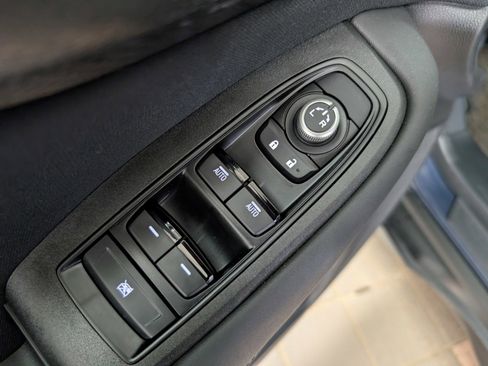 Used 2025 Subaru Outback Premium image 26