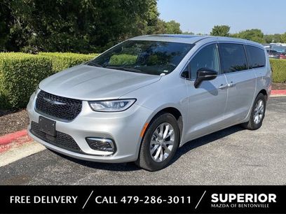 Used 2026 Chrysler Pacifica Limited