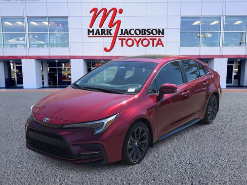 Used 2024 Toyota Corolla XSE FWD image 1