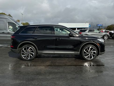 Certified 2024 Lincoln Corsair Reserve w/ Equipment Group 201A image 8