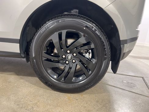 Used 2025 Land Rover Range Rover Evoque S image 29