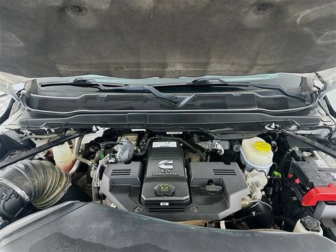 Used 2021 RAM 2500 Big Horn image 33
