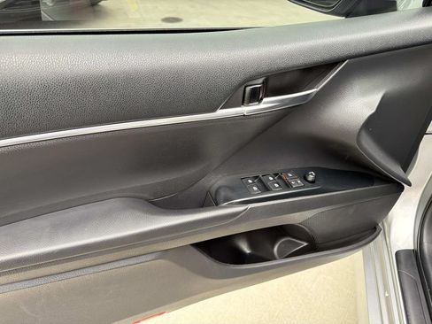 Used 2020 Toyota Camry LE w/ Carpet Mat Package FWD image 12