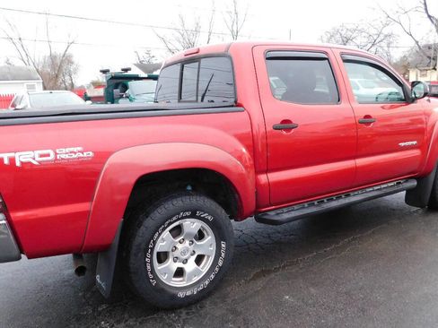 Used 2013 Toyota Tacoma V6 4x4 4dr Double Cab 5.0 ft S w/ TRD Off-Road Pkg image 29