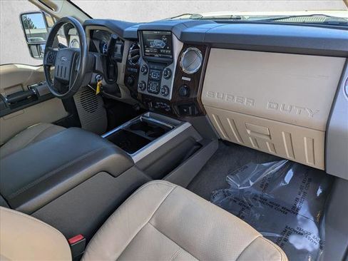 Used 2015 Ford F250 Lariat w/ Chrome Package image 19