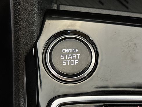 Certified 2023 Kia Sportage SX image 33