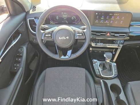 New 2026 Kia Seltos S FWD image 13