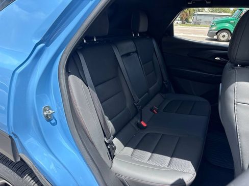 Used 2023 Chevrolet TrailBlazer RS FWD image 13