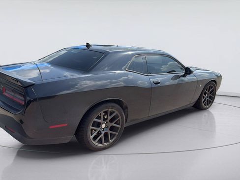 Used 2019 Dodge Challenger R/T Scat Pack w/ Shaker Package RWD image 3