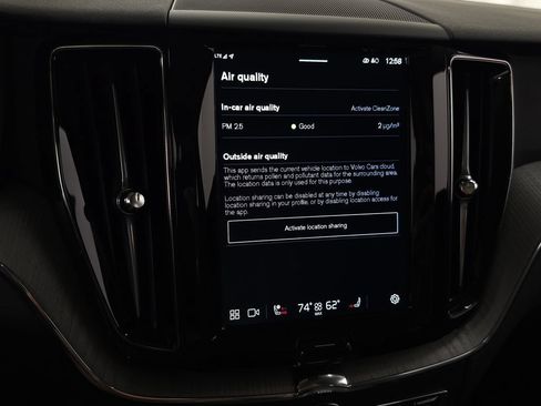 Certified 2025 Volvo XC60 B5 Plus AWD/4WD image 28