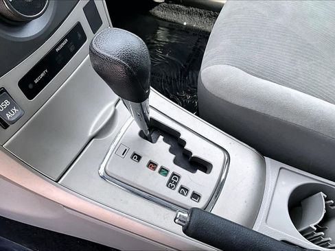 Used 2013 Toyota Corolla LE FWD image 16