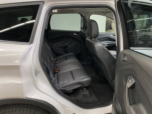 Used 2019 Ford Escape SEL image 9