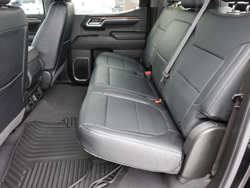 Used 2023 Chevrolet Silverado 1500 LT image 22