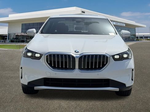 Certified 2024 BMW 530i RWD image 3