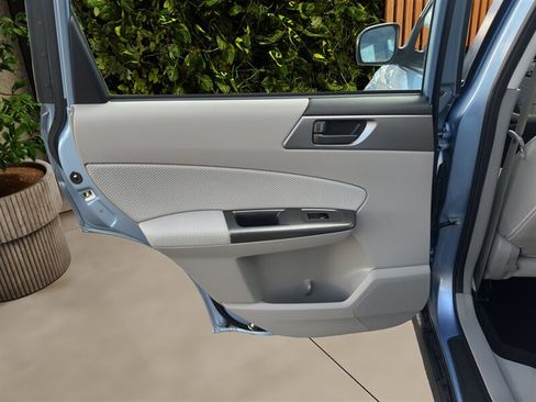 Used 2012 Subaru Forester 2.5X AWD/4WD image 17