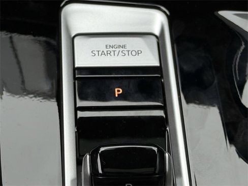 New 2026 Volkswagen Atlas Cross Sport SEL image 17