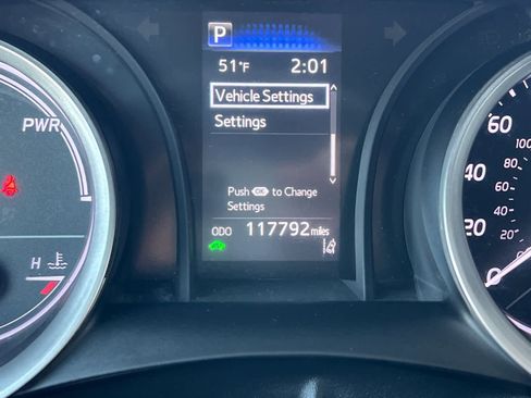 Used 2022 Toyota Camry LE image 24