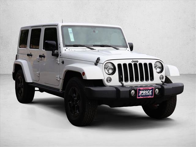 Used 2015 Jeep Wrangler Unlimited Sahara AWD/4WD image 3
