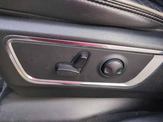 Used 2024 RAM 1500 Laramie AWD/4WD image 13