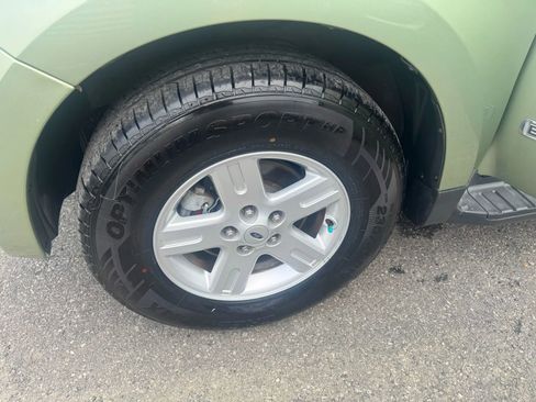 Used 2008 Ford Escape 4WD Hybrid image 33