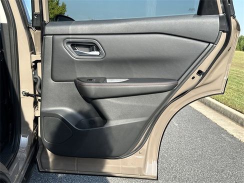 Certified 2025 Nissan Rogue SV w/ Rock Creek Premium Package image 15