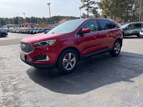 Used 2024 Ford Edge SEL w/ Convenience Package image 3