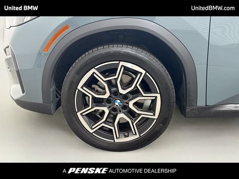 Used 2026 BMW X2 xDrive28i AWD/4WD image 2