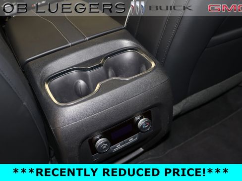Certified 2025 Buick Enclave Sport Touring AWD/4WD image 13