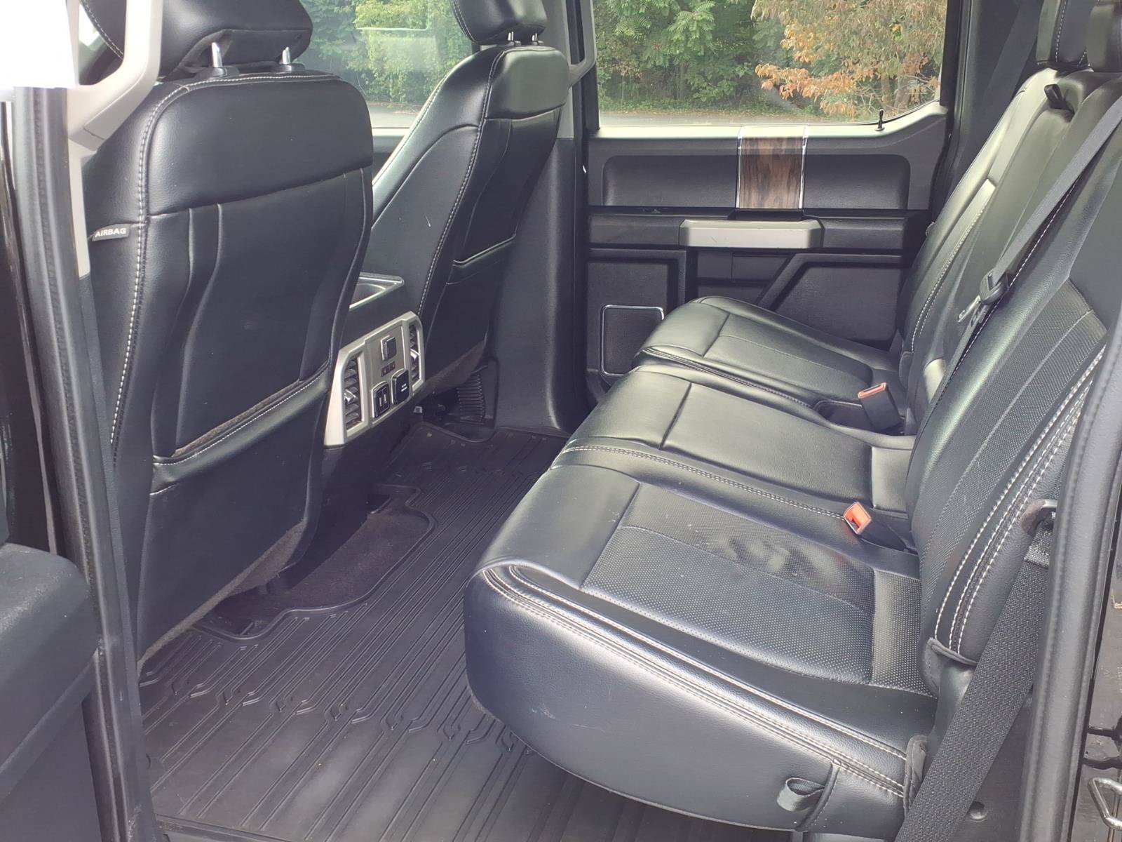Used 2019 Ford F150 Lariat w/ Equipment Group 502A Luxury AWD/4WD image 10