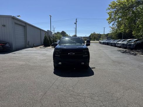 Used 2019 Chevrolet Silverado 1500 RST image 2
