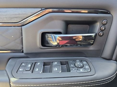 New 2026 RAM 2500 Limited image 25