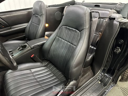 Used 2002 Chevrolet Camaro Z28 RWD image 33