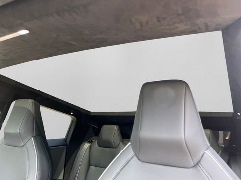 Used 2024 Tesla Cybertruck Cyberbeast AWD/4WD image 16