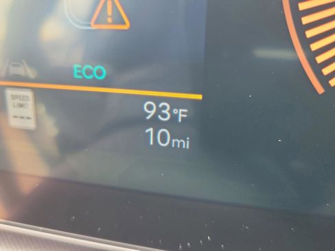 New 2026 Hyundai Santa Fe SE image 18