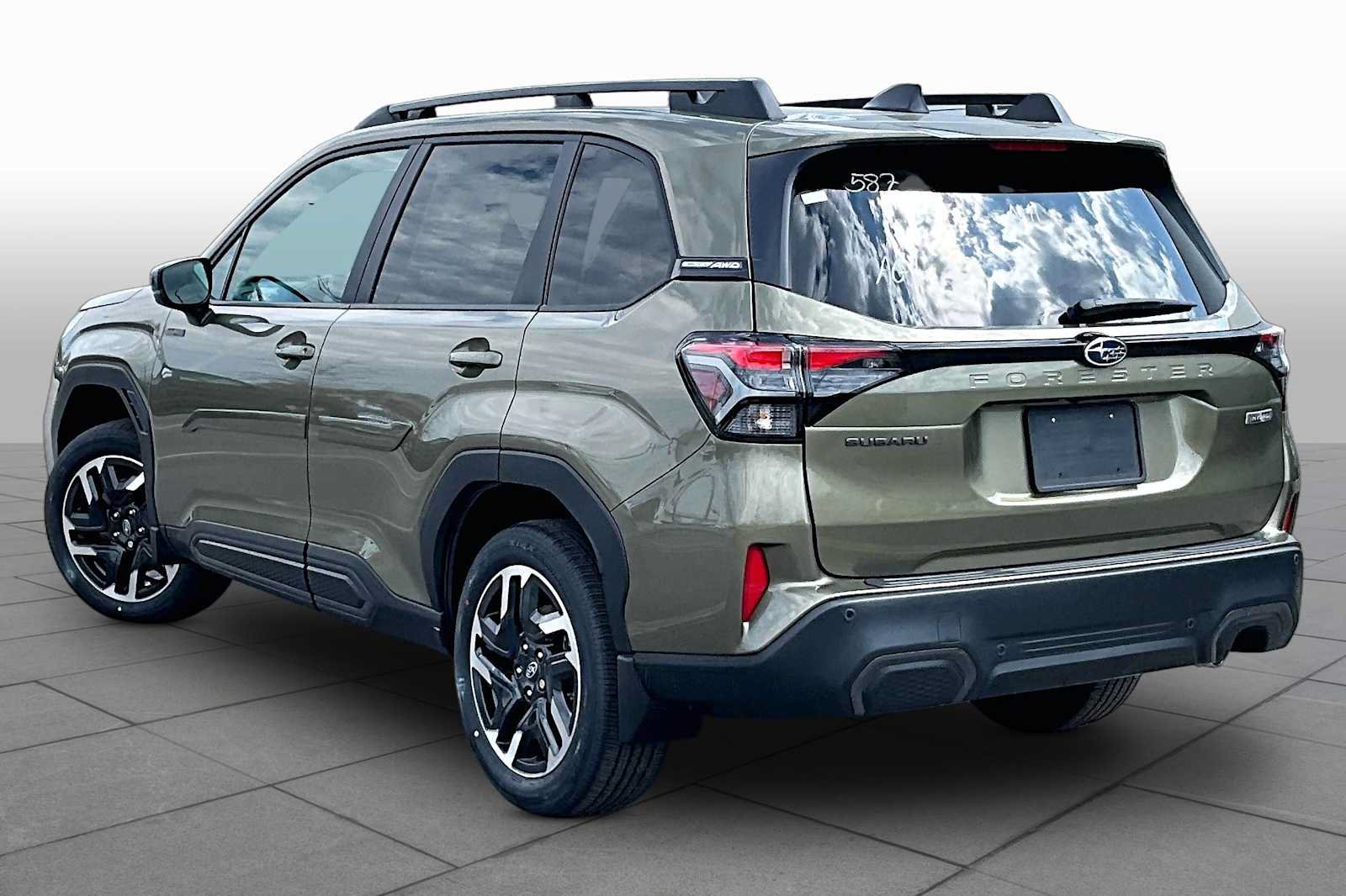 New 2026 Subaru Forester Touring AWD/4WD image 11